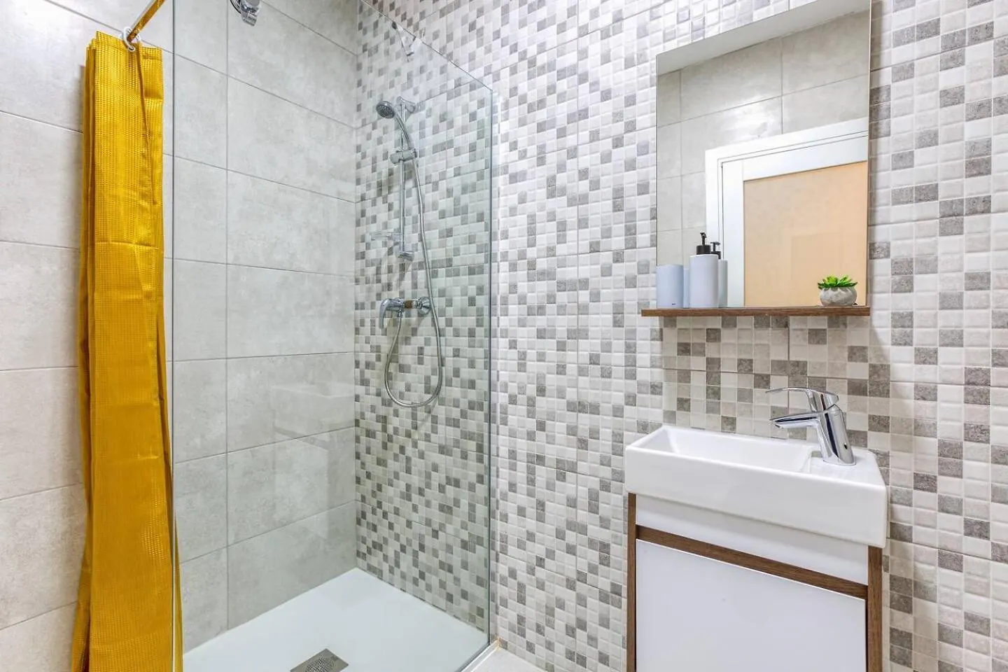 New And Modern Swieqi Apartment Is-Swieqi