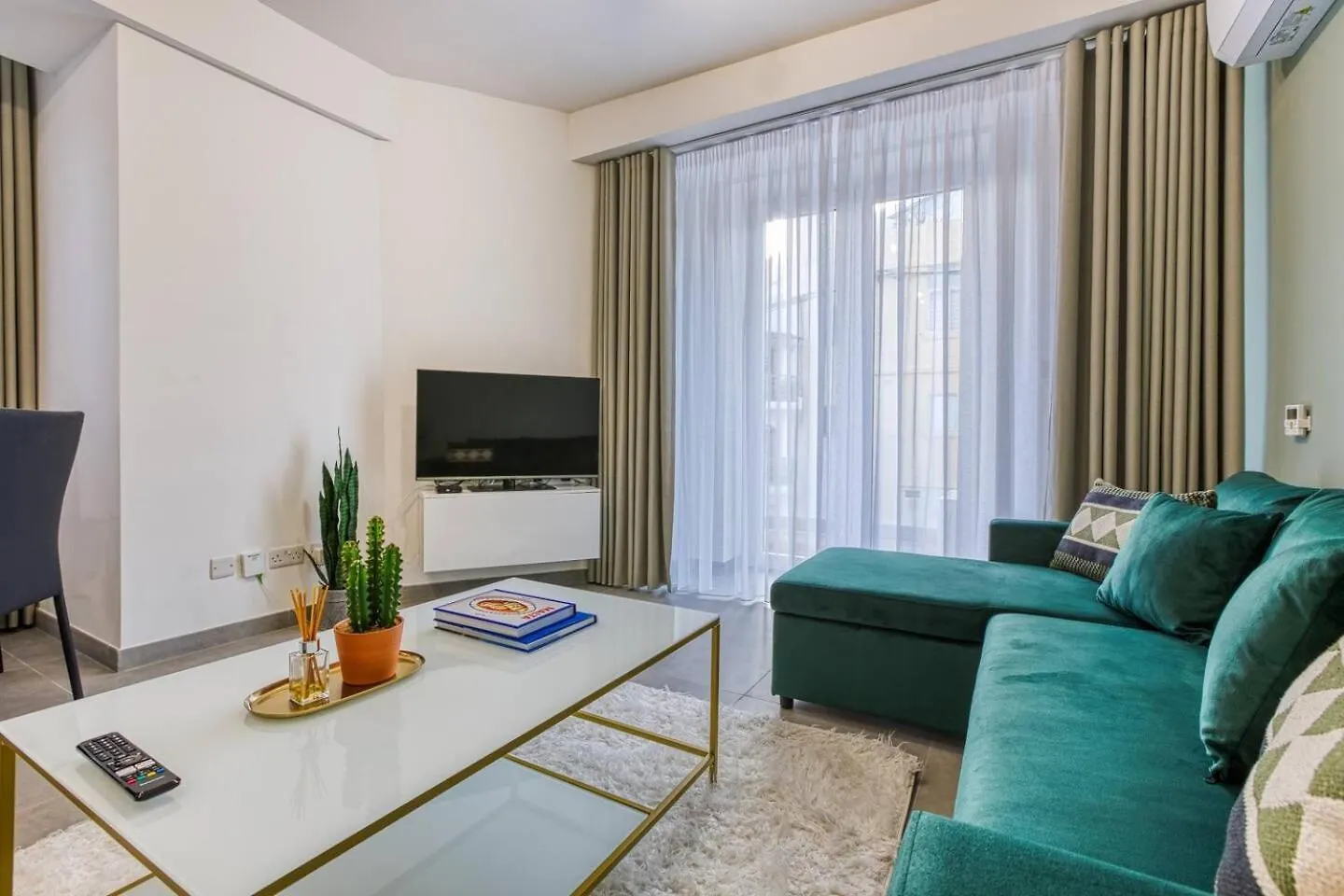 New And Modern Swieqi Apartment Is-Swieqi